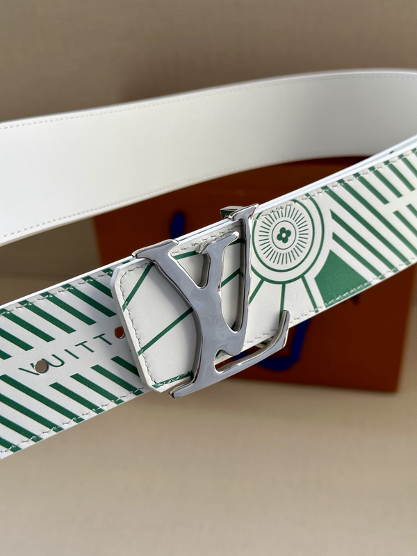 激安ルイヴィトンベルト背面デザイン